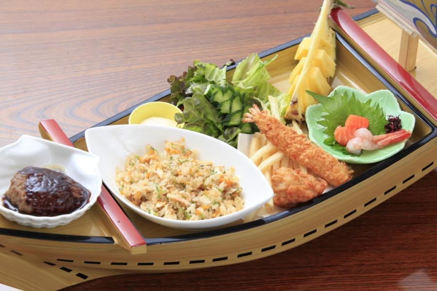 Reyzenit Kinosaki Suite Villa Тоёока Экстерьер фото
