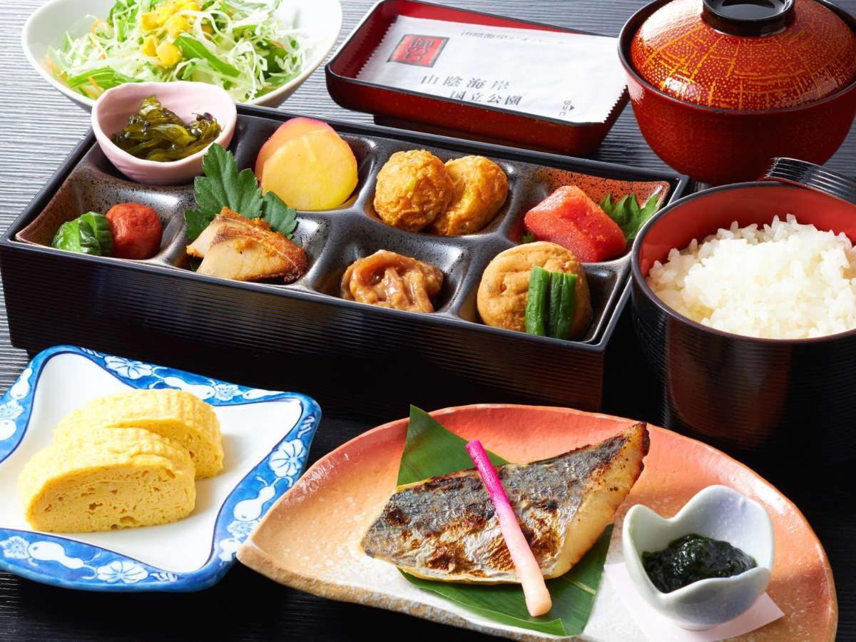 Reyzenit Kinosaki Suite Villa Тоёока Экстерьер фото